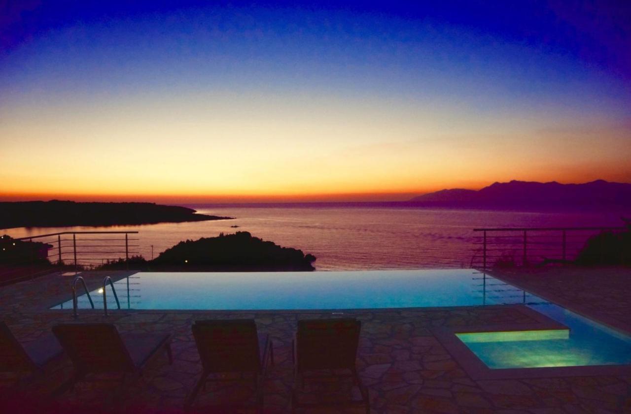 Beachfront Villa Seasun By Posarellivillas Agios Spyridon  Exterior foto