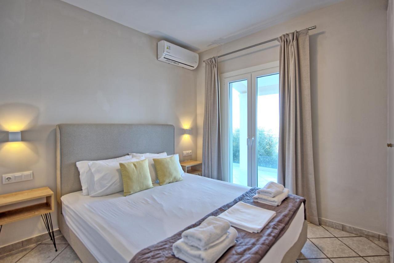 Beachfront Villa Seasun By Posarellivillas Agios Spyridon  Exterior foto